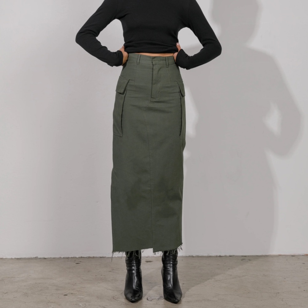 LOCAL EUROPEAN CARGO SKIRT OLIVE GREEN SOLD OUT